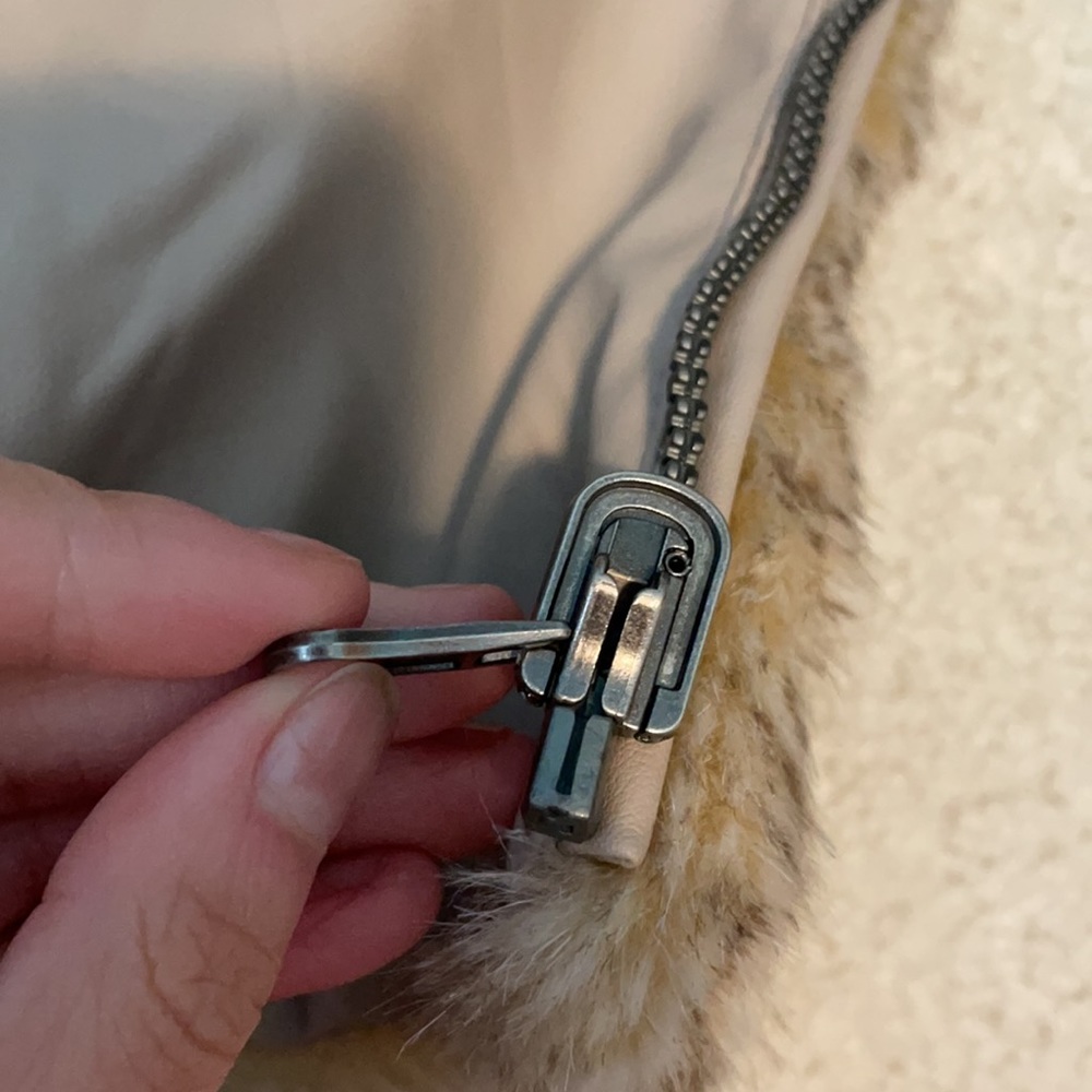 Fur jacket - Picture 5 of 10
